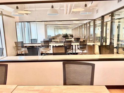 中航資本大廈 望京核心區精裝方正辦公空間，隨時看房，專業托管